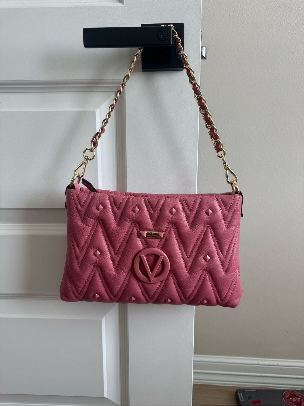 Valentino Quilted Rose Shoulder Bag with Gold Chain - Picture 1 of 6